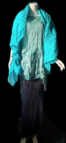 seafoam Joker- style. Raw silk Tonique